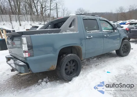 2011 Chevrolet Avalanche 1500 Ls z USA, uszkodzony, nr VIN 3GNTKEE34BG334545